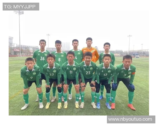 西安足球队在世界杯积分榜上以75分稳居第一名展现强劲实力 西安足球队在世界杯积分榜上以75分稳居第一名展现强劲实力